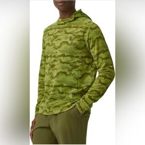 NWT- BASS OUTDOOR Men's Long-Sleeve Camo Hoodie​ SIZE: Large COLOR: Woodbn Camo